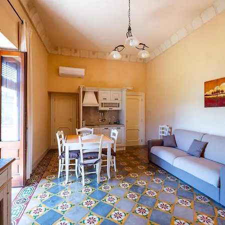Le Tre Dimore Historic Homes *