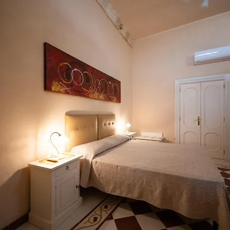 Le Tre Dimore Historic Homes