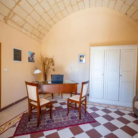 Le Tre Dimore Historic Homes Borgagne